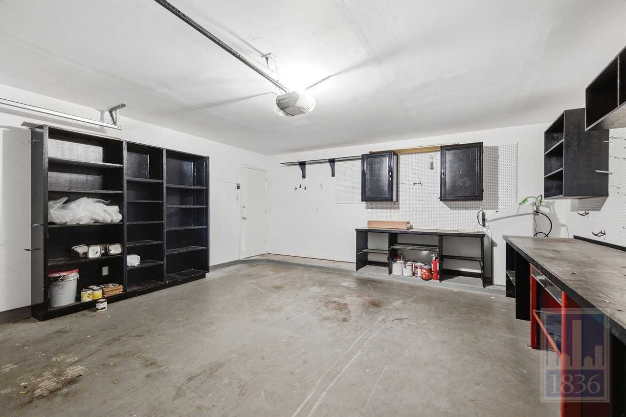 1538 Arusha St - Photo 5 of 50