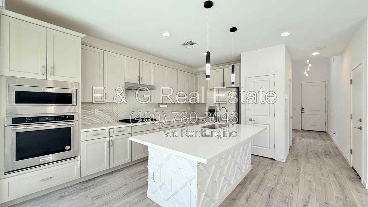 1419 E Town And Country Ln - Photo 6 of 42
