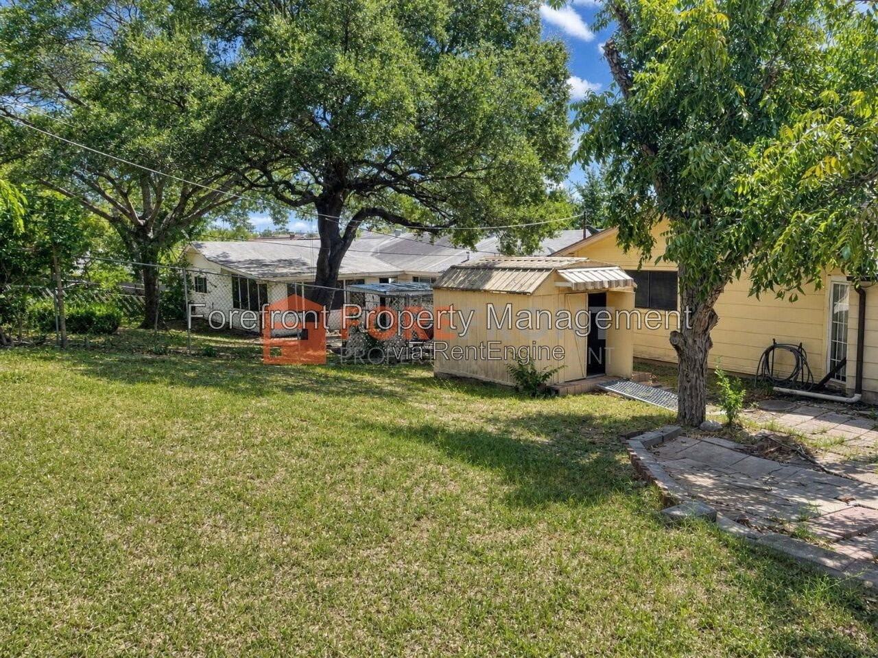 7845 Village Oak Dr - Photo 7 of 50