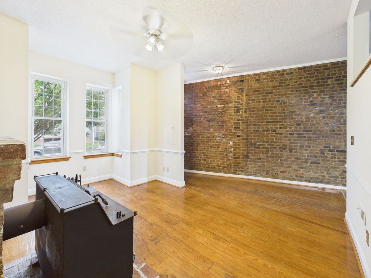 612 N 21st St - Photo 4 of 36