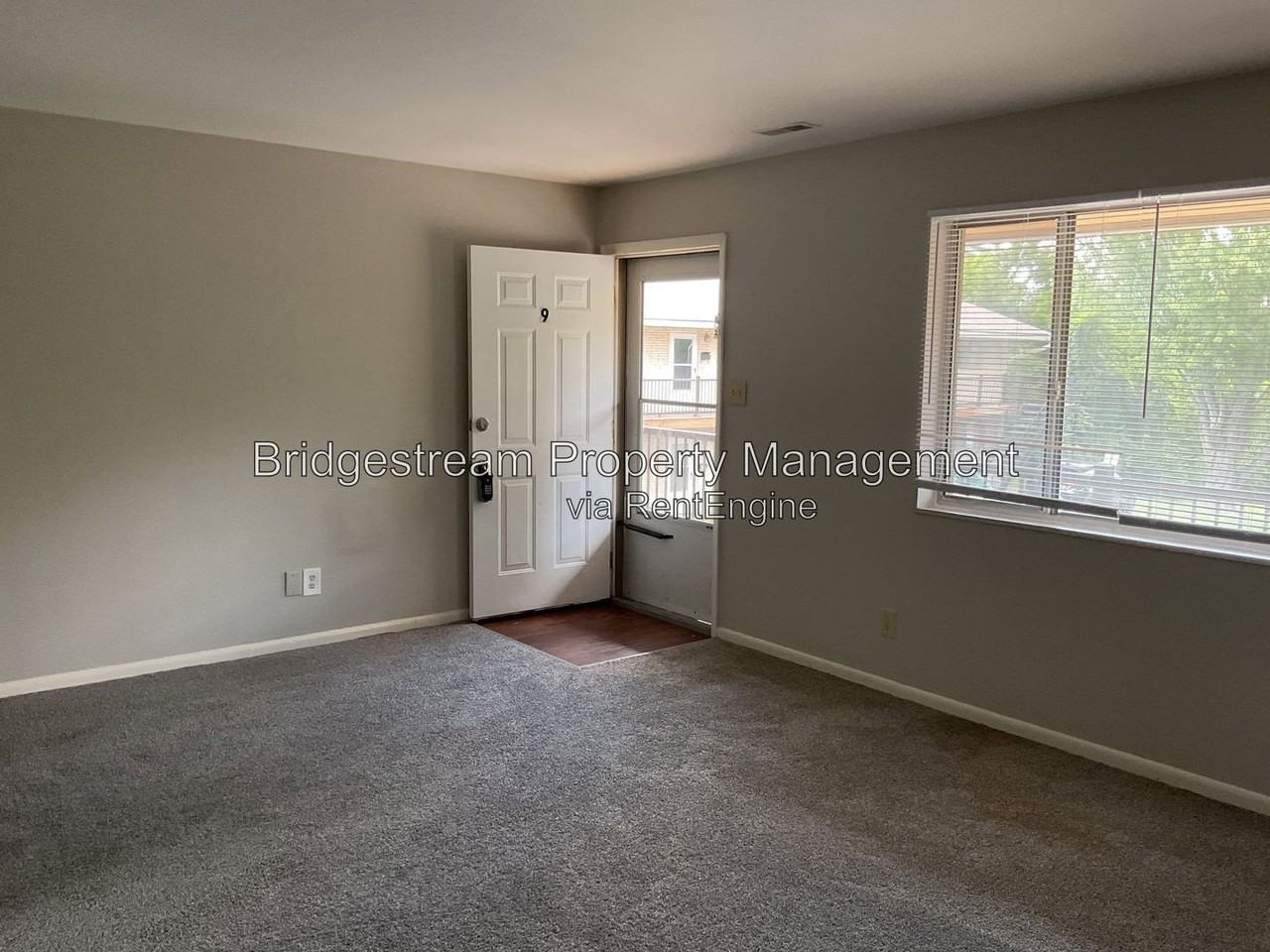 7837 N Main St #9 - Photo 4 of 18