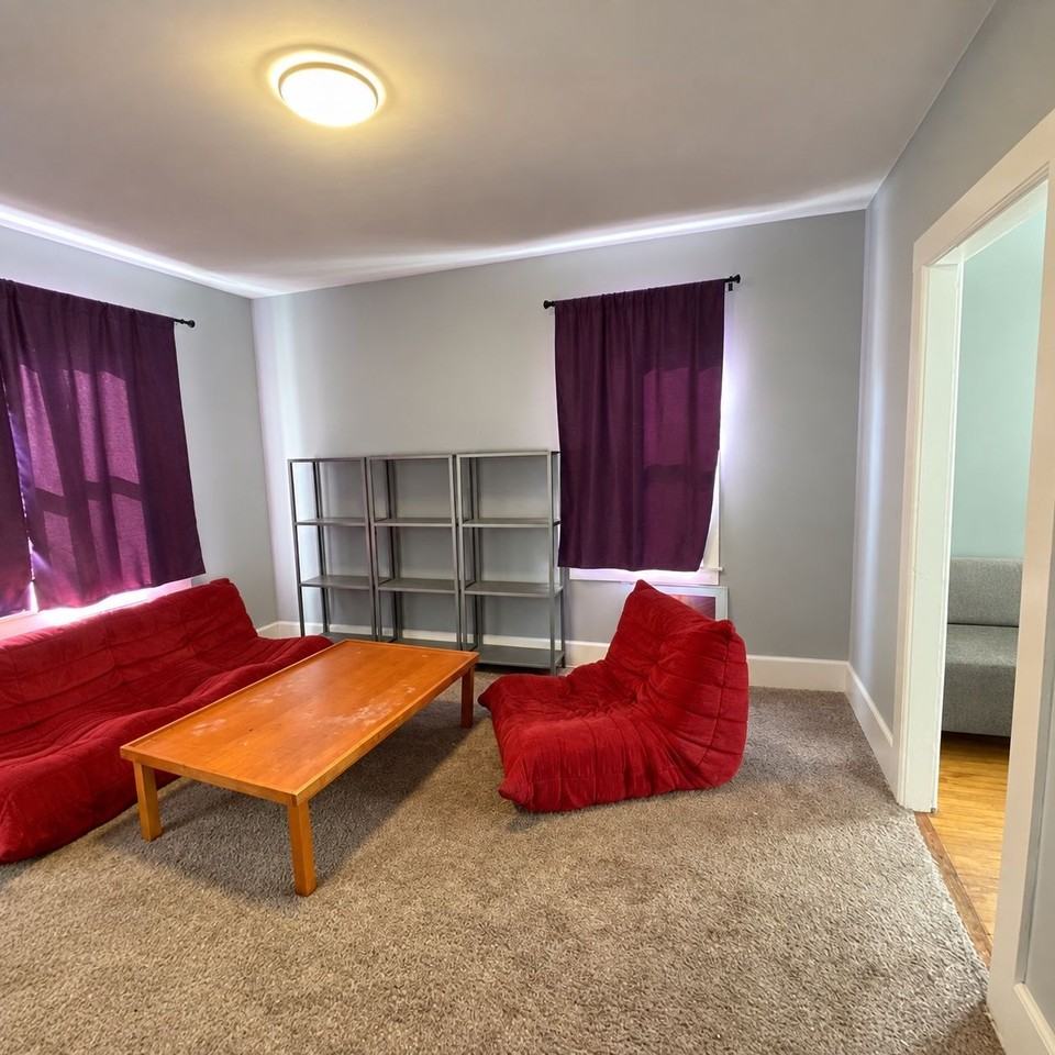2461 N Gordon Pl - Photo 3 of 19