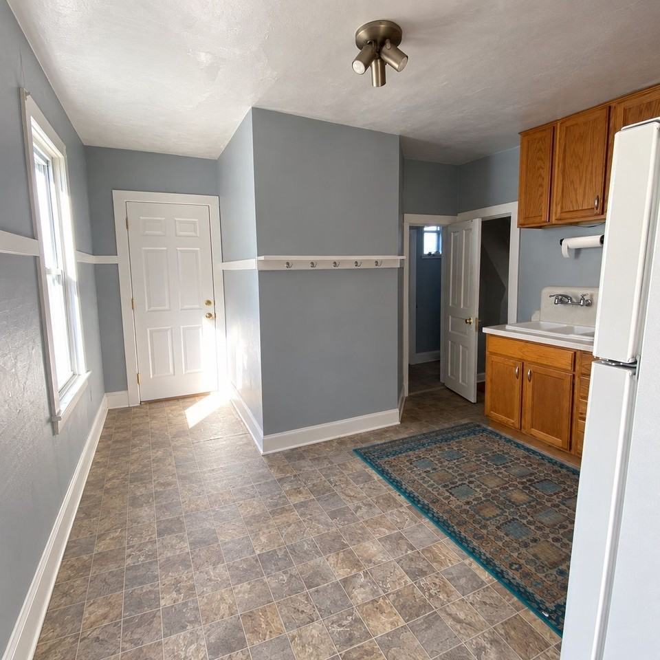 2461 N Gordon Pl - Photo 7 of 19