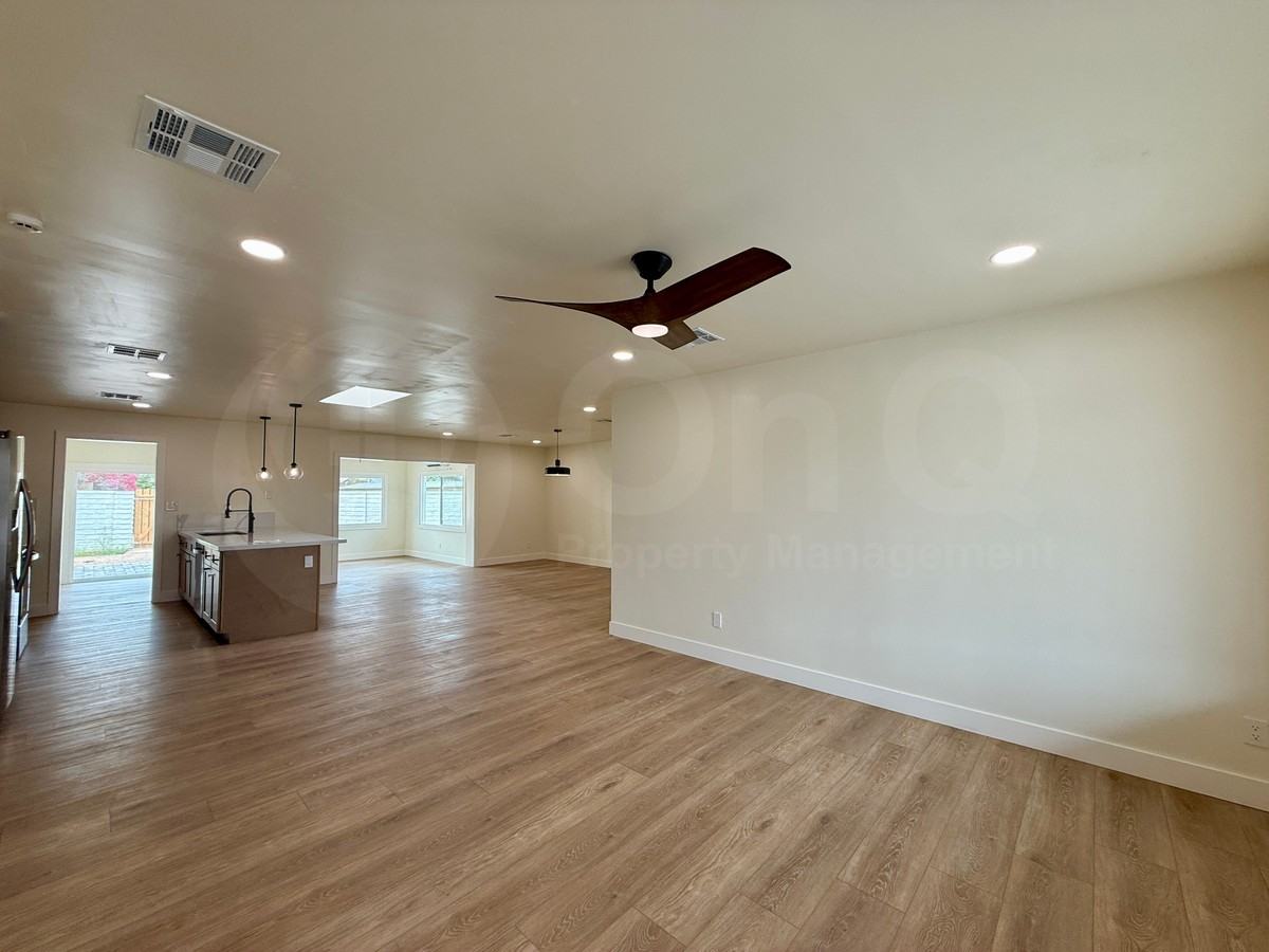 1717 E Campus Dr - Photo 6 of 24