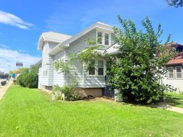 featured image of 8208 W Lincoln Ave