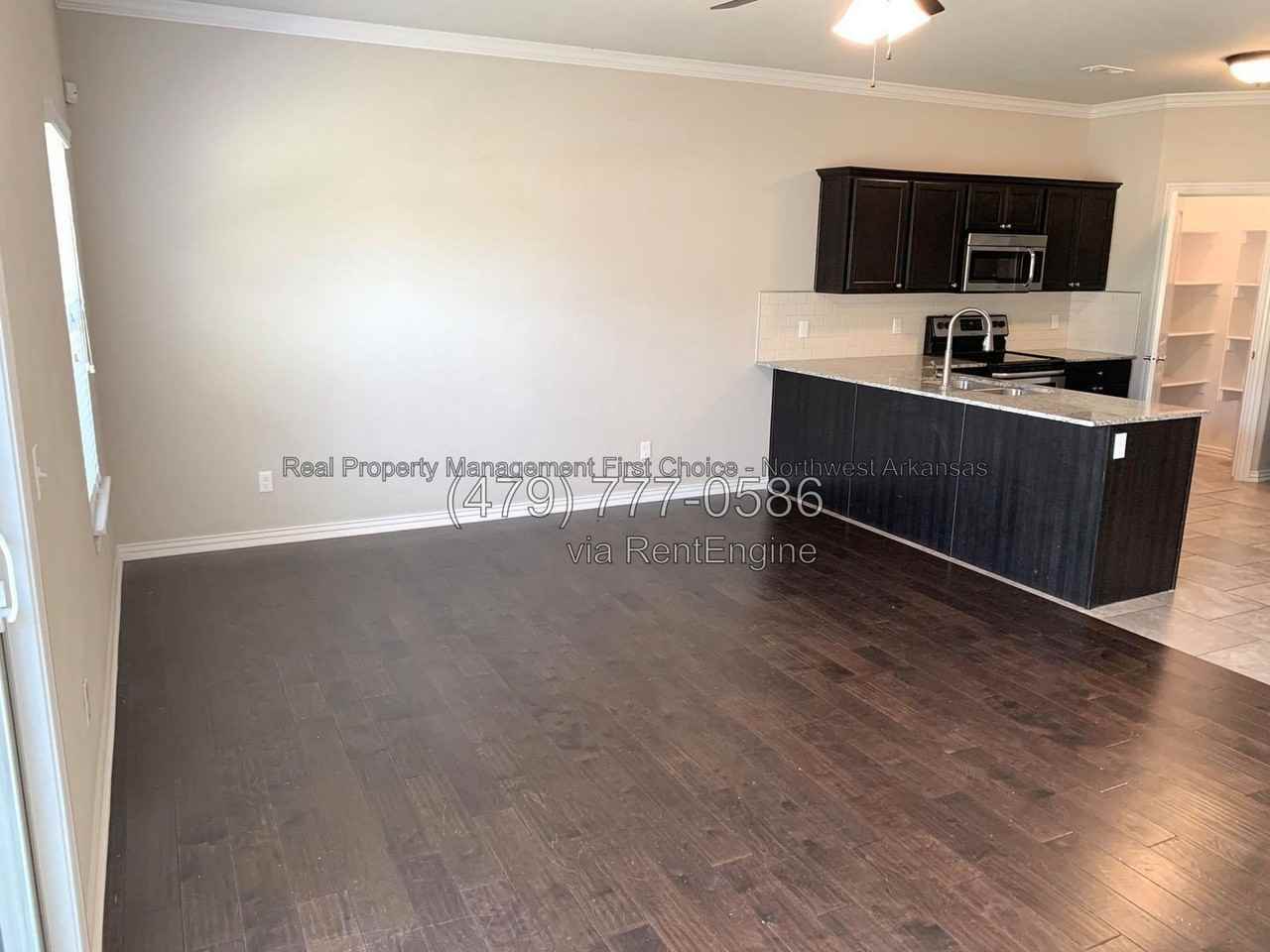 2729 W Shasta Rd - Photo 3 of 12