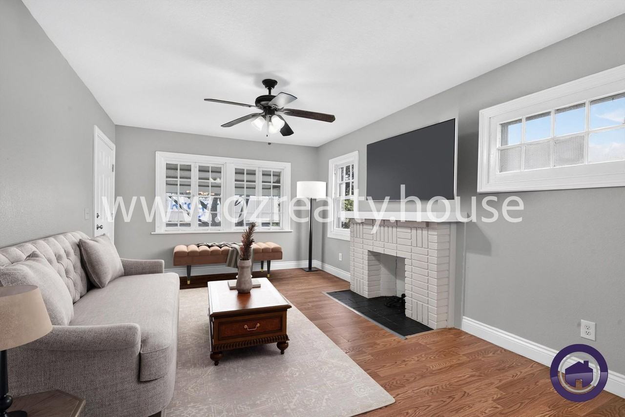 3716 Jackman Rd - Photo 2 of 20