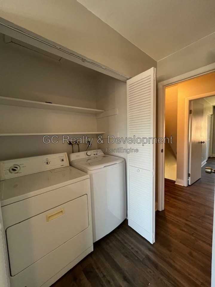 1803 Bristol Walk - Photo 3 of 21