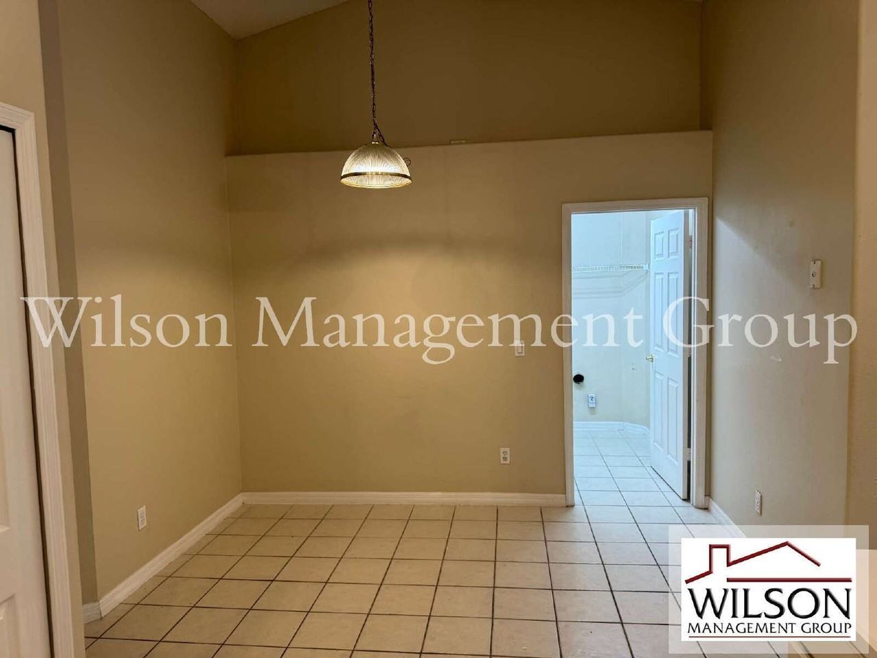 3215 Crystal Creek Blvd - Photo 5 of 20