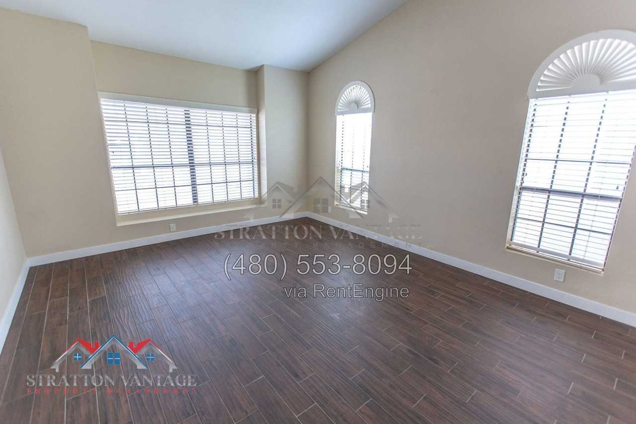 16806 S 37th Way - Photo 7 of 50