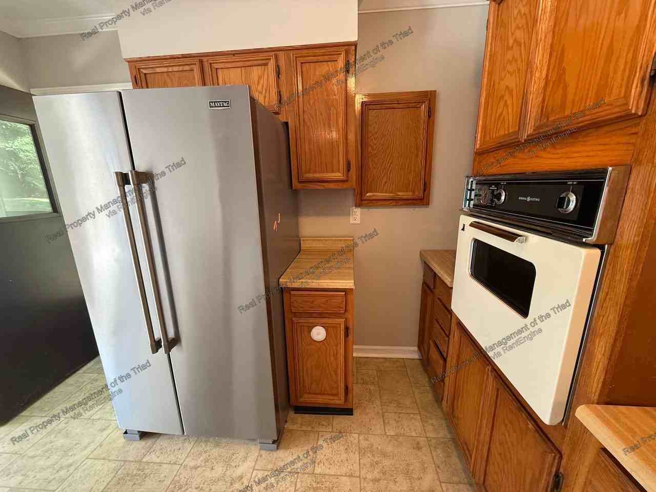 4112 Elmyra Dr - Photo 4 of 16