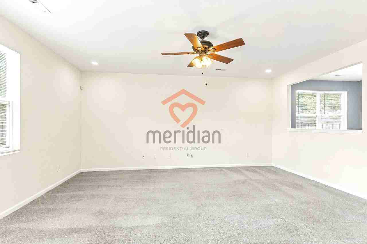 102 Surlington Dr - Photo 6 of 25