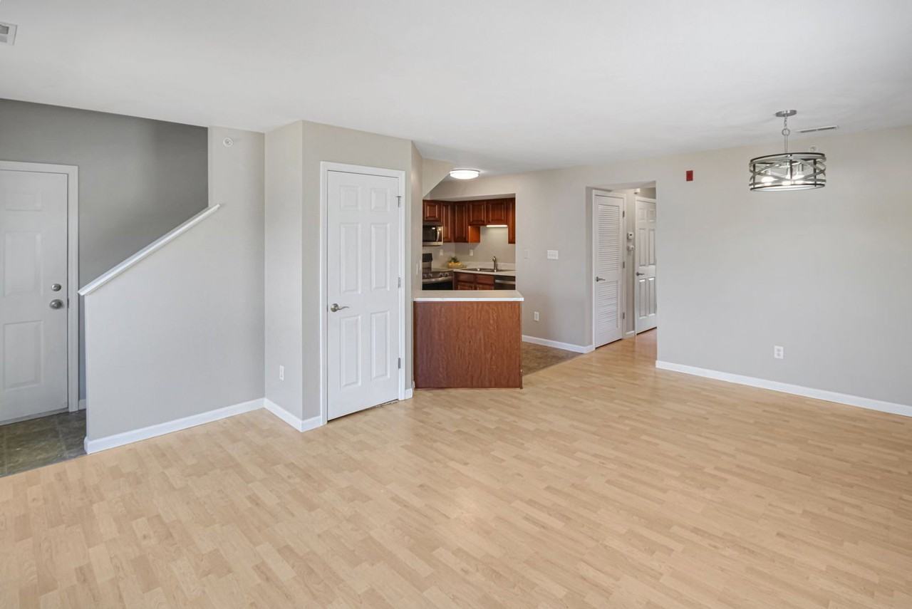 30 Stonewall Creek Ct #30 - Photo 5 of 28