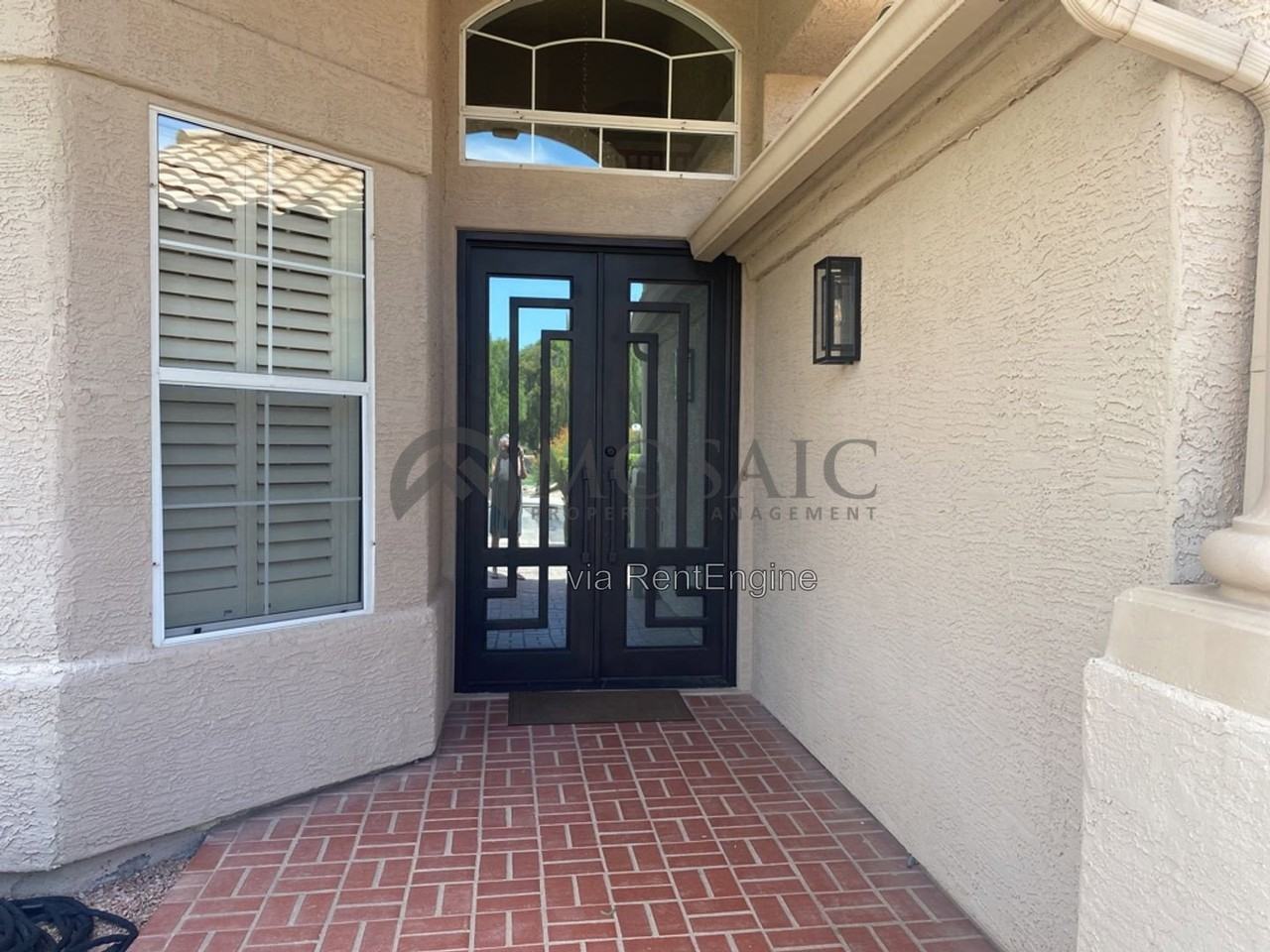 5561 W Park Ave - Photo 2 of 31