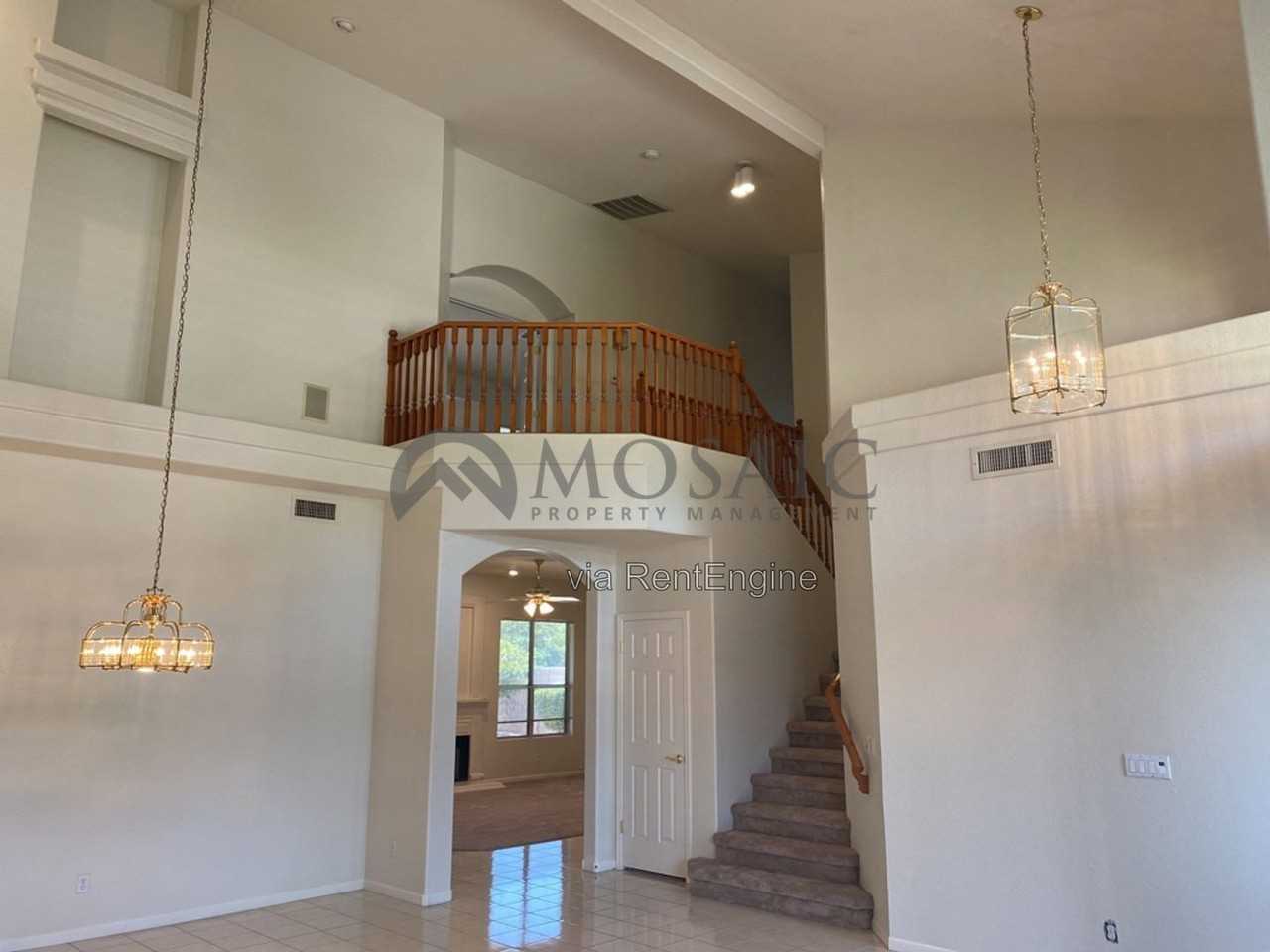 5561 W Park Ave - Photo 4 of 31