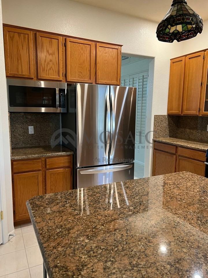 5561 W Park Ave - Photo 6 of 31