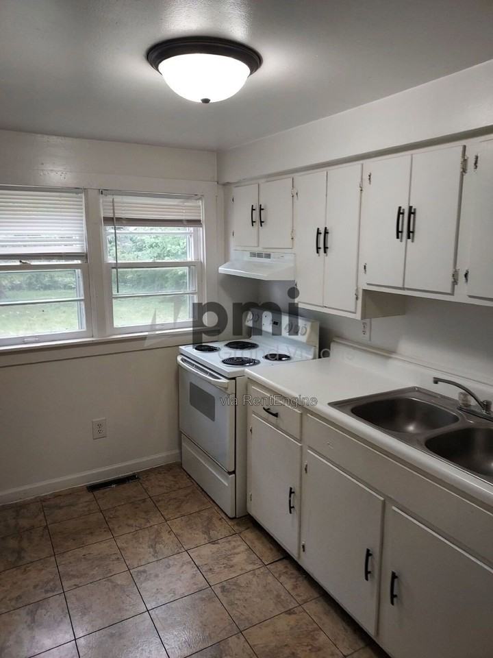 1154 E Harrison Ave - Photo 4 of 29