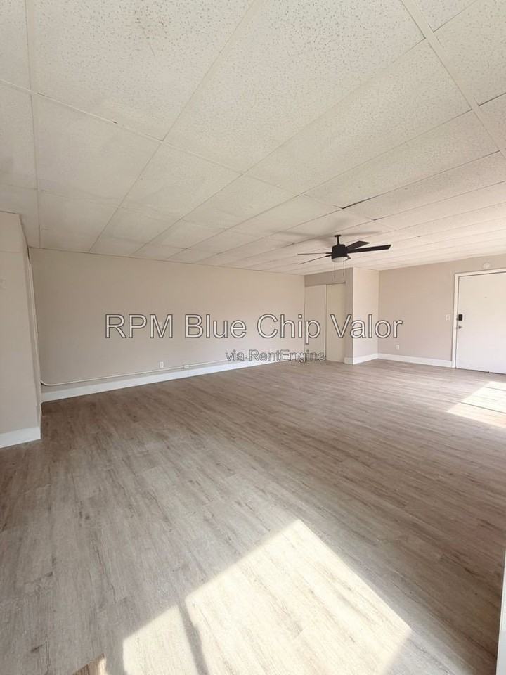 9481 Reading Rd #1 - Photo 7 of 8
