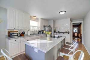 featured image of 2110 Marshall Ave