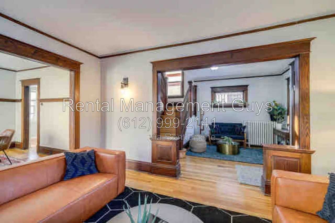 2110 Marshall Ave - Photo 5 of 32