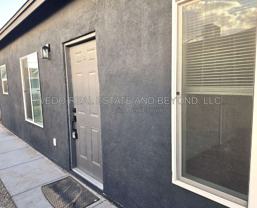 1015 S 1st Ave - Photo 1 of 1