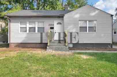 2234 Belcher Dr - Photo 2 of 20