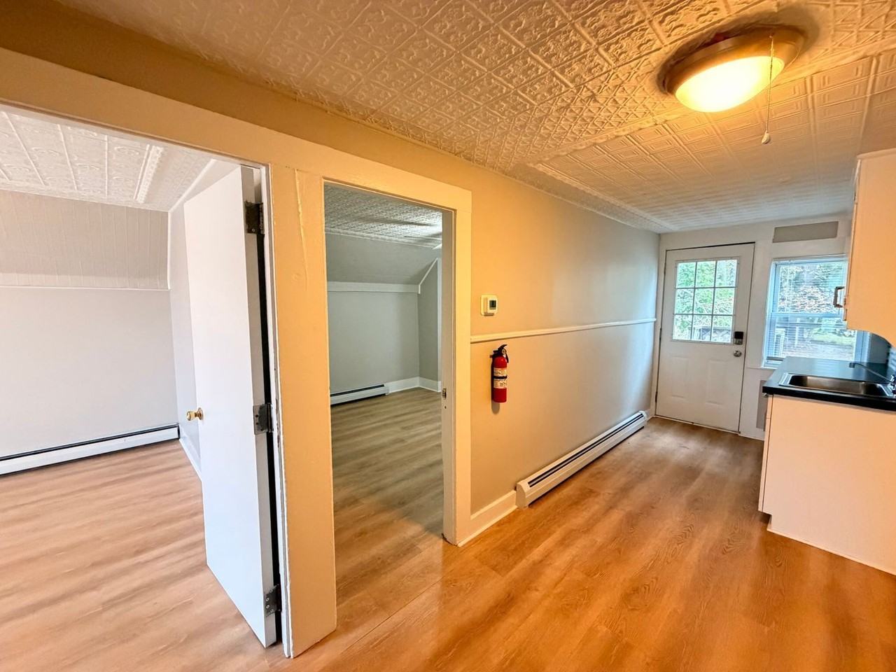 407 Milton St #A - Photo 3 of 22