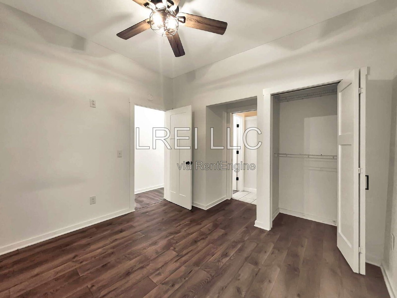 510 Wainwright Ave - Photo 4 of 13