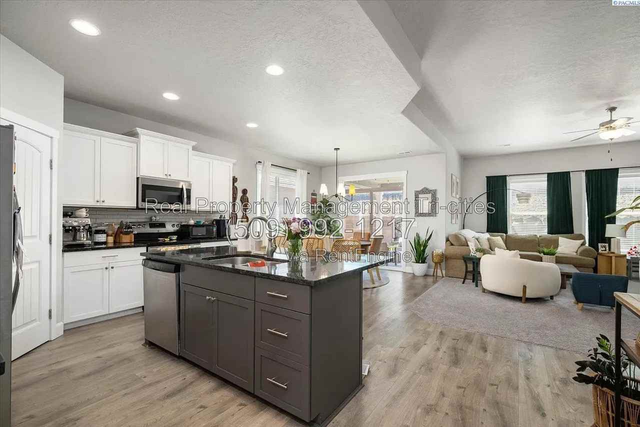 6923 W 33rd Pl - Photo 4 of 27