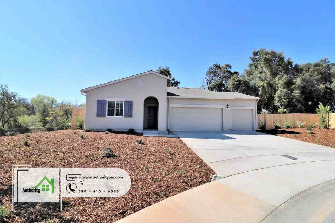 3643 Ginny Ct - Photo 2 of 19