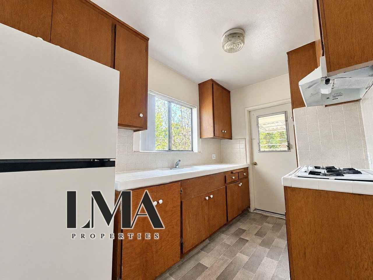 2134 20th St #5A - Photo 5 of 15
