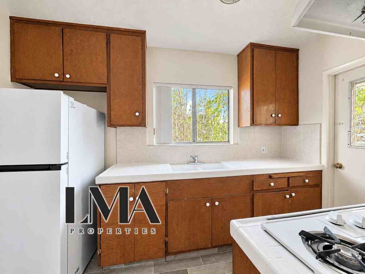 2134 20th St #5A - Photo 6 of 15