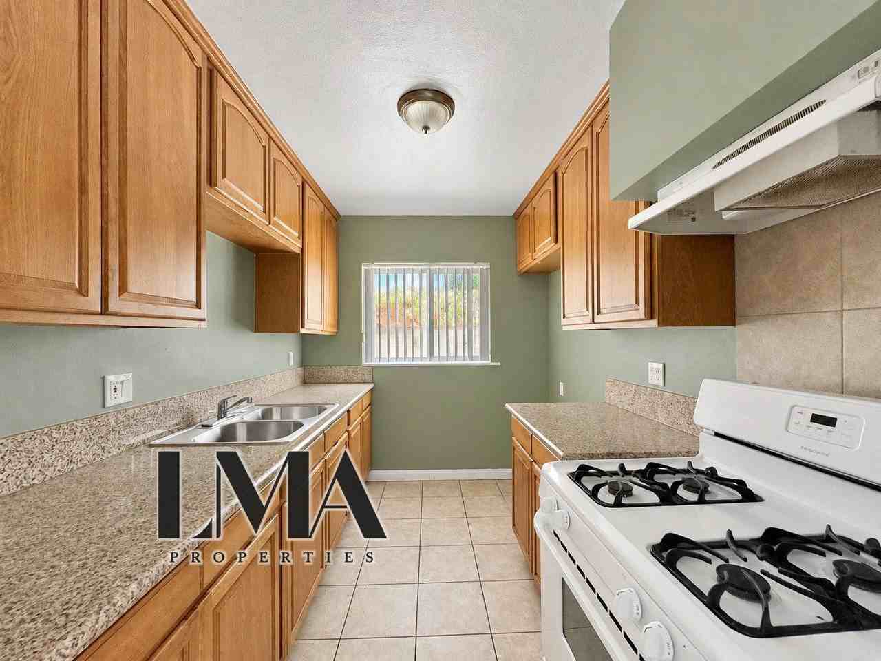 4500 Santa Rosalia Dr #7A - Photo 3 of 10