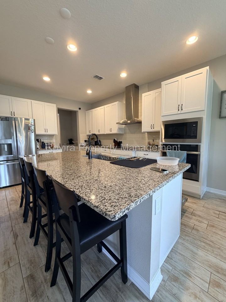 889 Terrapin Dr - Photo 4 of 30