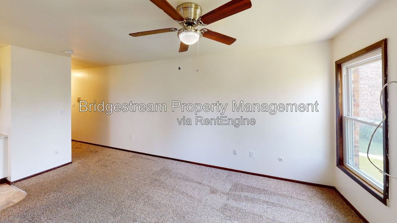 7123 Springboro Pike #23 - Photo 4 of 11