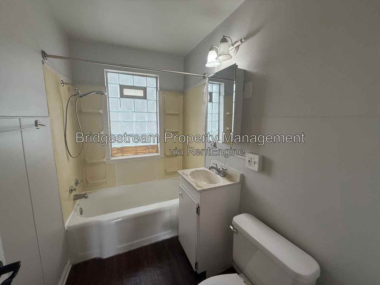 502 Middle St #D - Photo 5 of 13