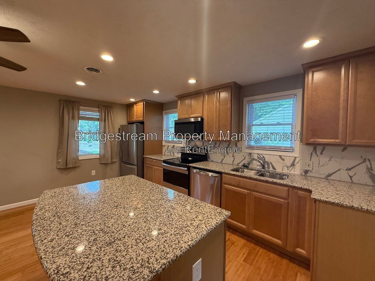 4508 E Venetian Way - Photo 3 of 12
