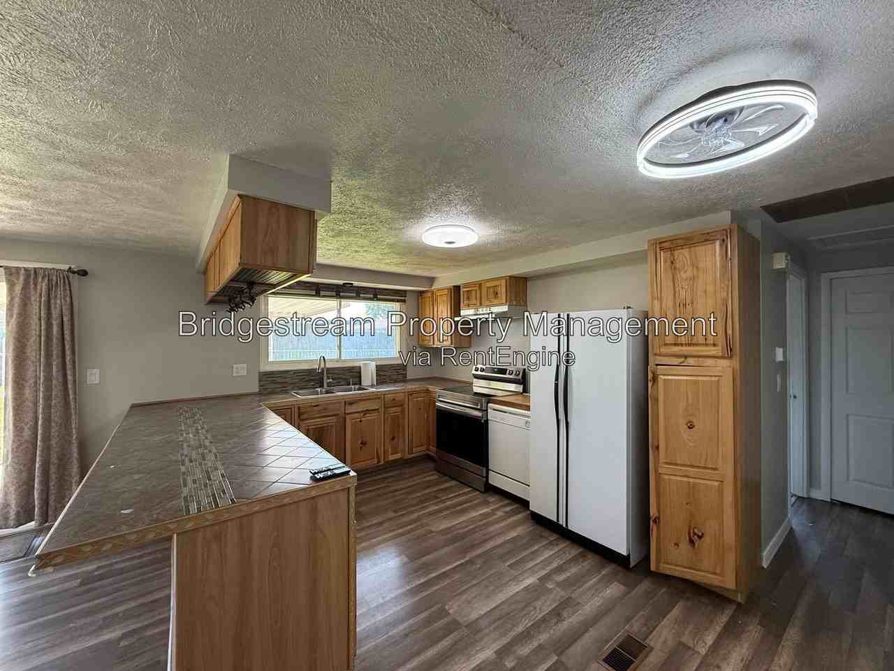 7218 Old Troy Pike - Photo 3 of 12