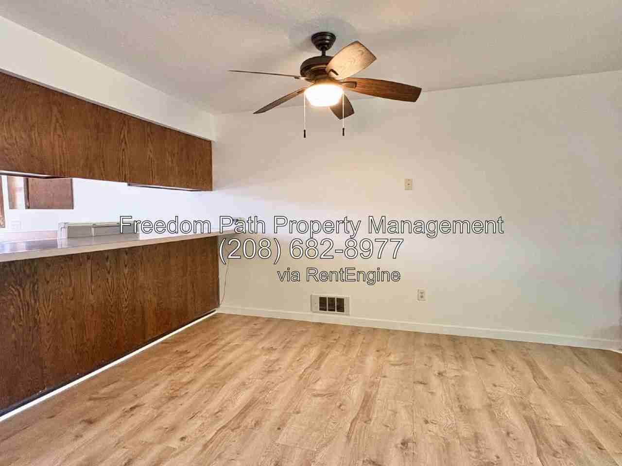 2753 W Fairway Dr - Photo 5 of 13