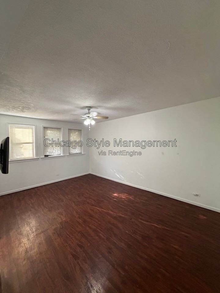 5143 S Kenwood Ave #SG1 - Photo 2 of 7