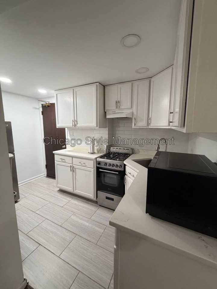 5143 S Kenwood Ave #SG1 - Photo 3 of 7