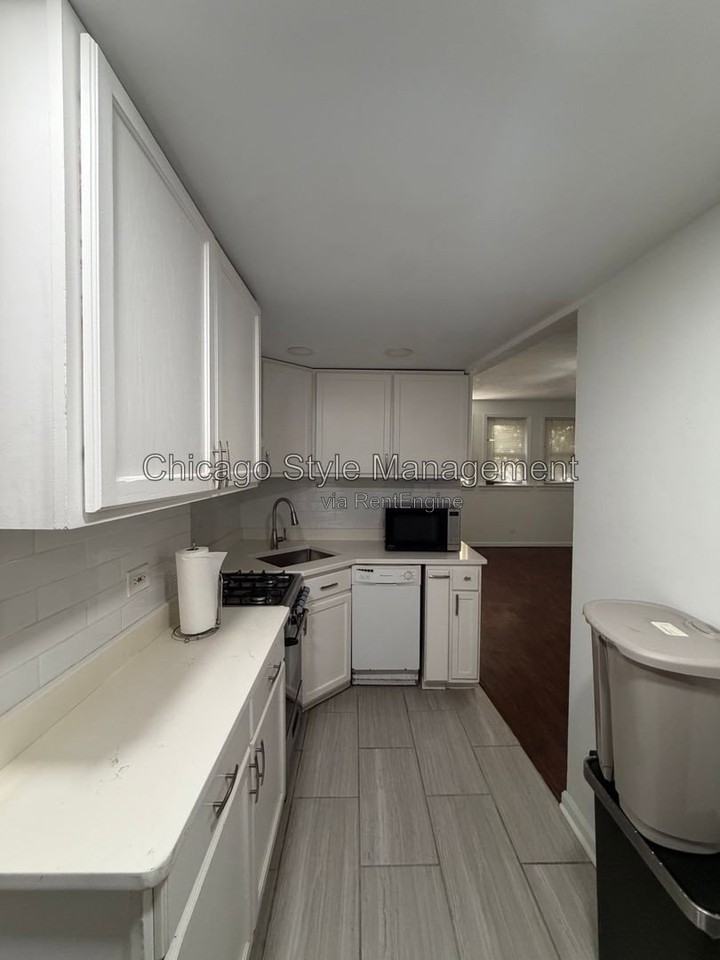5143 S Kenwood Ave #SG1 - Photo 6 of 7