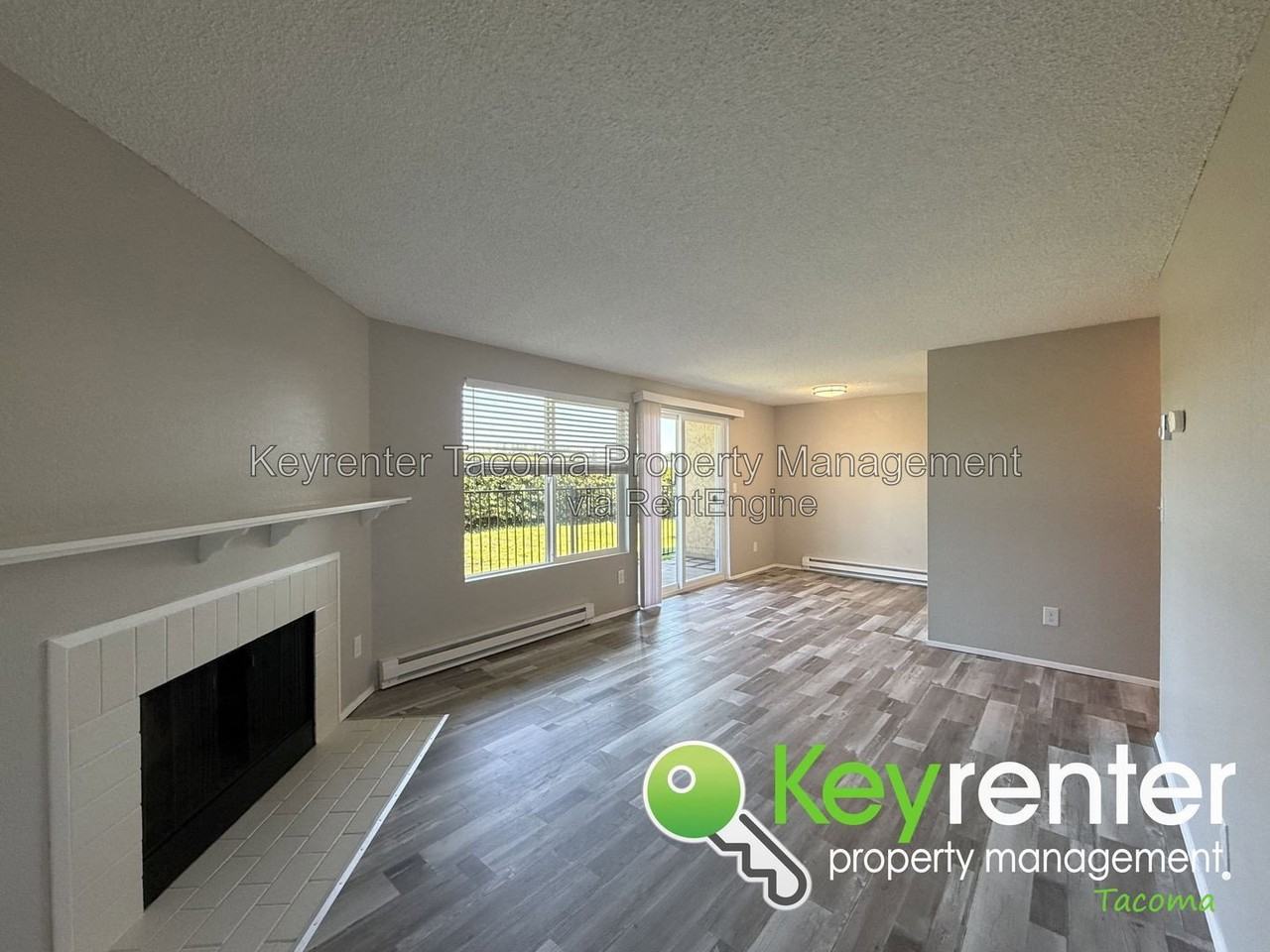 1003 S Pearl St #B6 - Photo 2 of 17