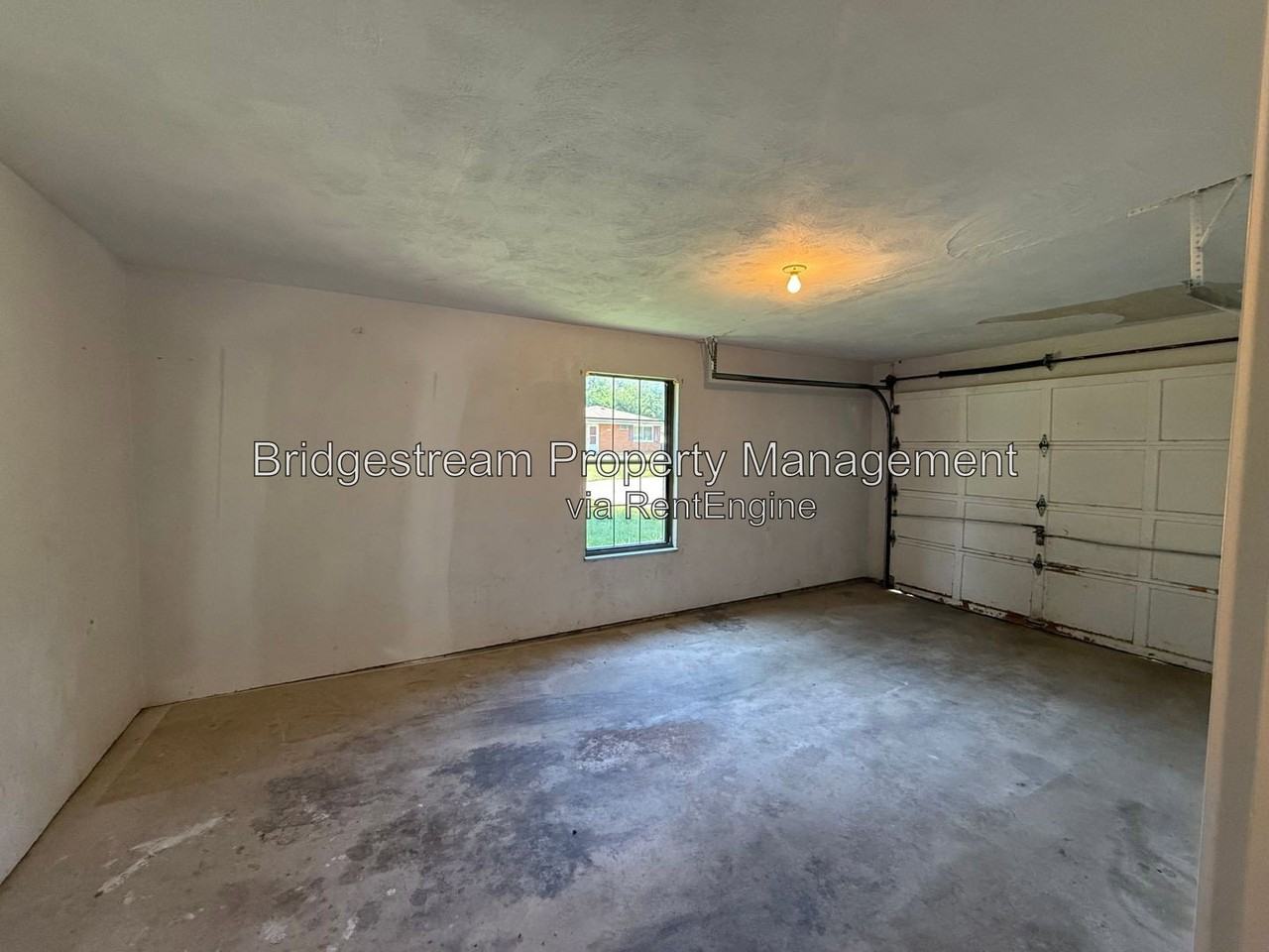 155 Forest St - Photo 7 of 10