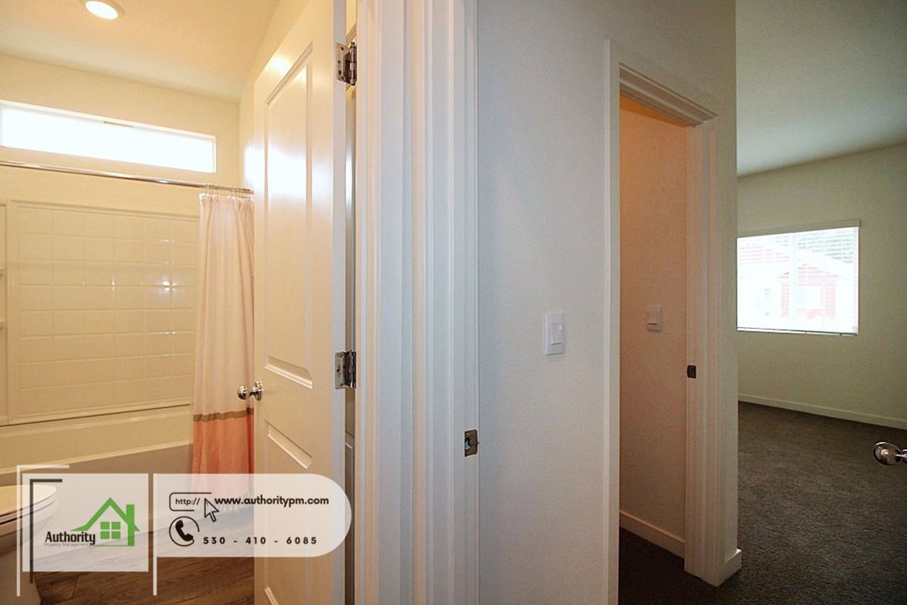 3772 Ginny Ct - Photo 6 of 28