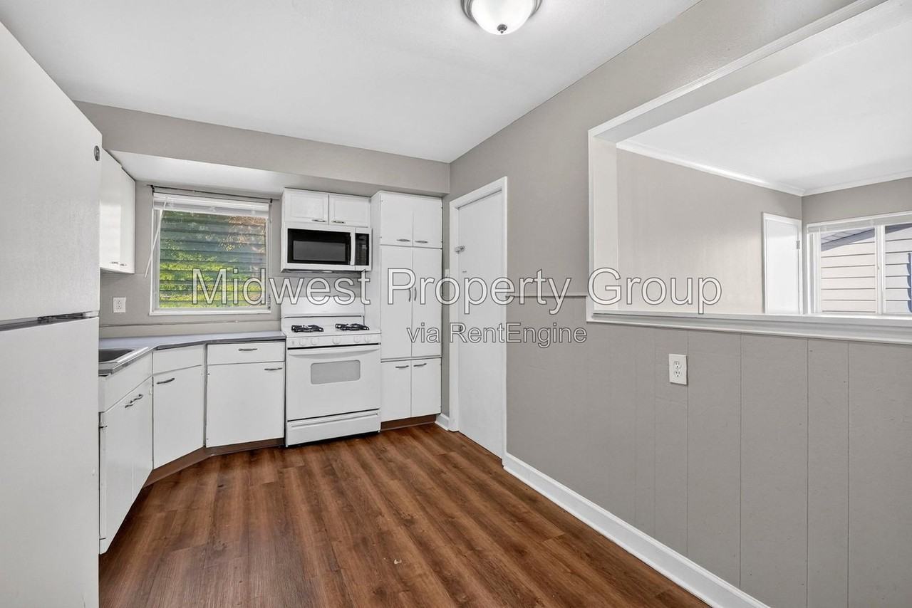 727 Shepley Dr - Photo 5 of 27