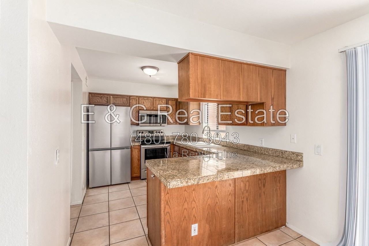 13627 N Hamilton Dr #104 - Photo 4 of 27