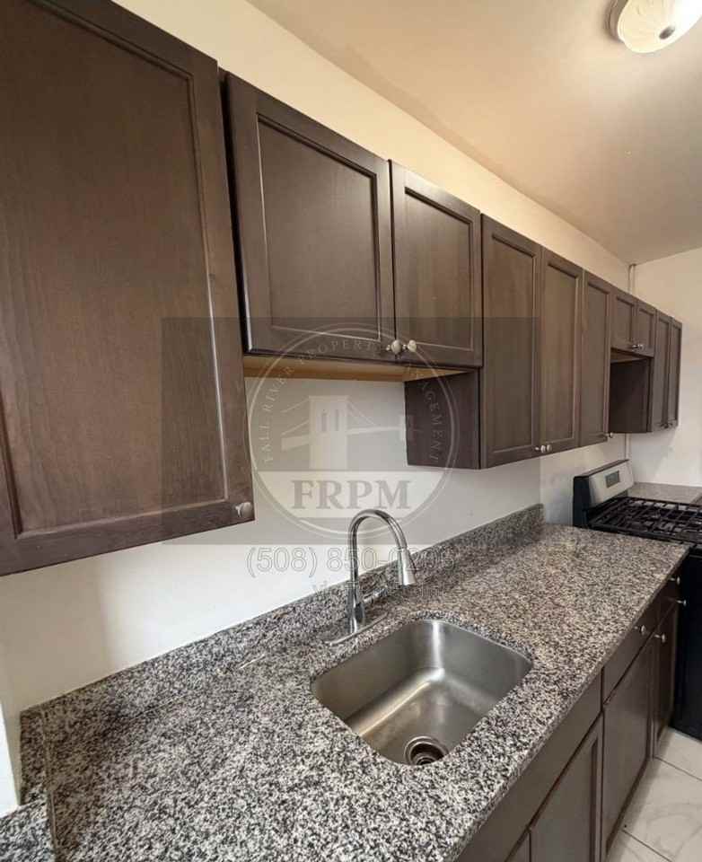 766 Plymouth Ave #3W - Photo 2 of 17