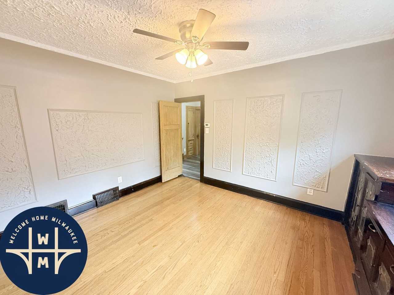 3414 N 45th St - Photo 5 of 12