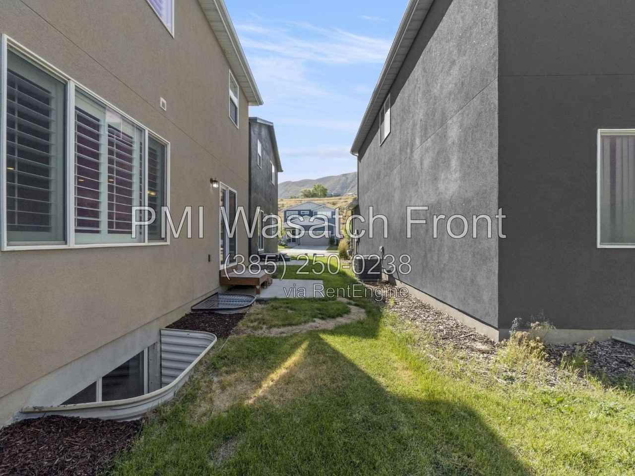 589 W Life Dr - Photo 5 of 21